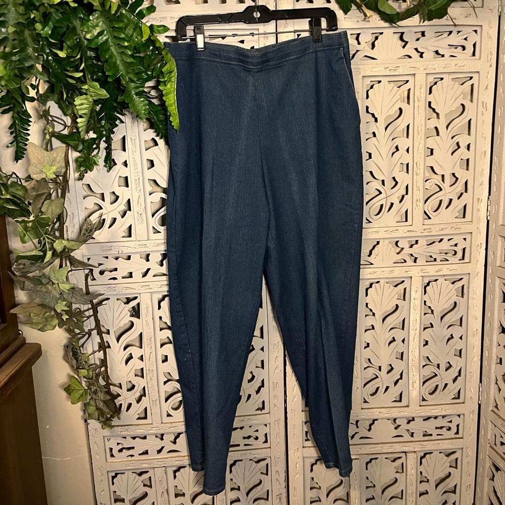 LAURA SCOTT NICE BLUE DENIM FLAT FRONT WITH ELASTIC STRAIGHT LEG PLUS JEANS